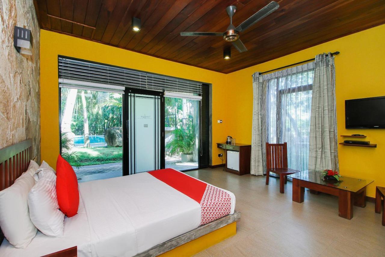 Oyo 471 Randiya Hotel โมราตูวา ภายนอก รูปภาพ