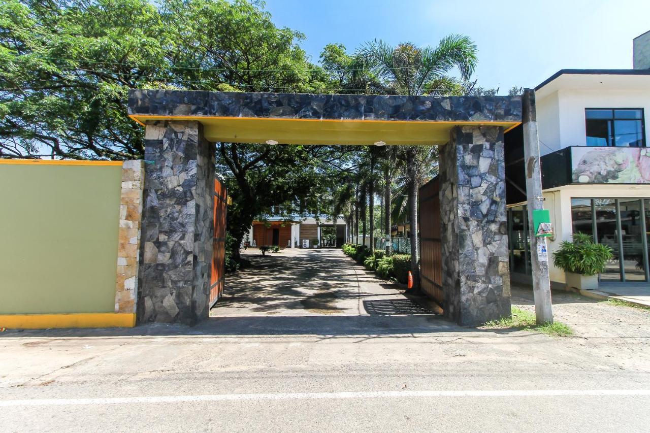Oyo 471 Randiya Hotel โมราตูวา ภายนอก รูปภาพ