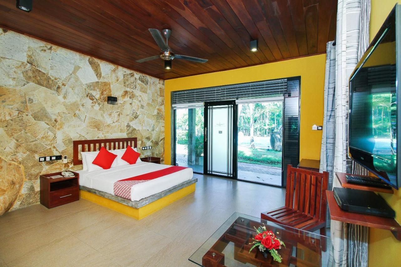 Oyo 471 Randiya Hotel โมราตูวา ห้อง รูปภาพ